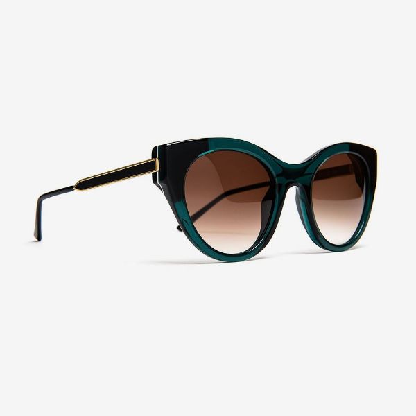 تصویر  Classic Cat Eye Sunglasses